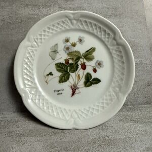 Lourioux France CANAPE PLATE Philippe Deshoulieres Fragaria Vesca‎ Strawberries